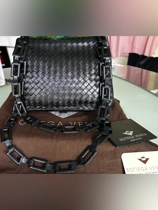 RARE Bottega Veneta Lambskin Intrecciato Olympiia Bag w Bold Leather Link Straps - Picture 2 of 15